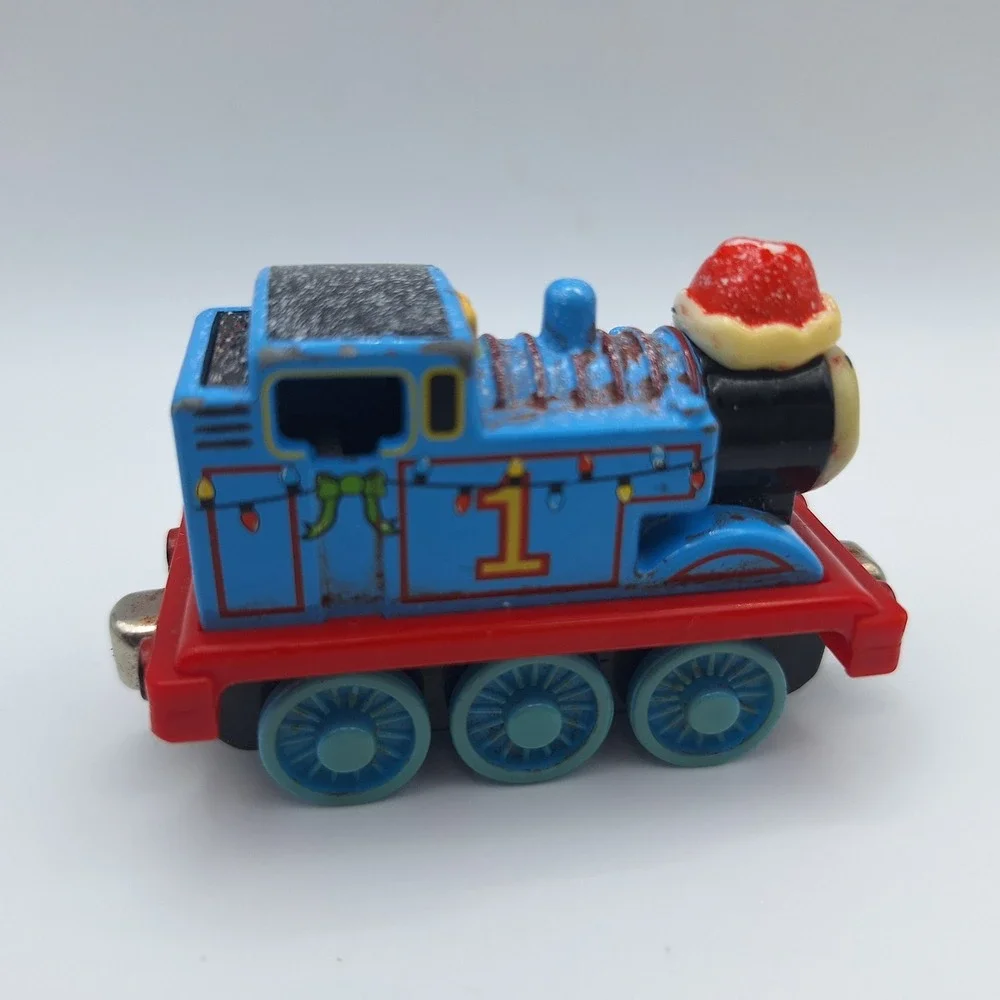 Thomas‎ the Tank Engine Holiday Thomas Train Small 2002 Santa Hat Diecast Toy
