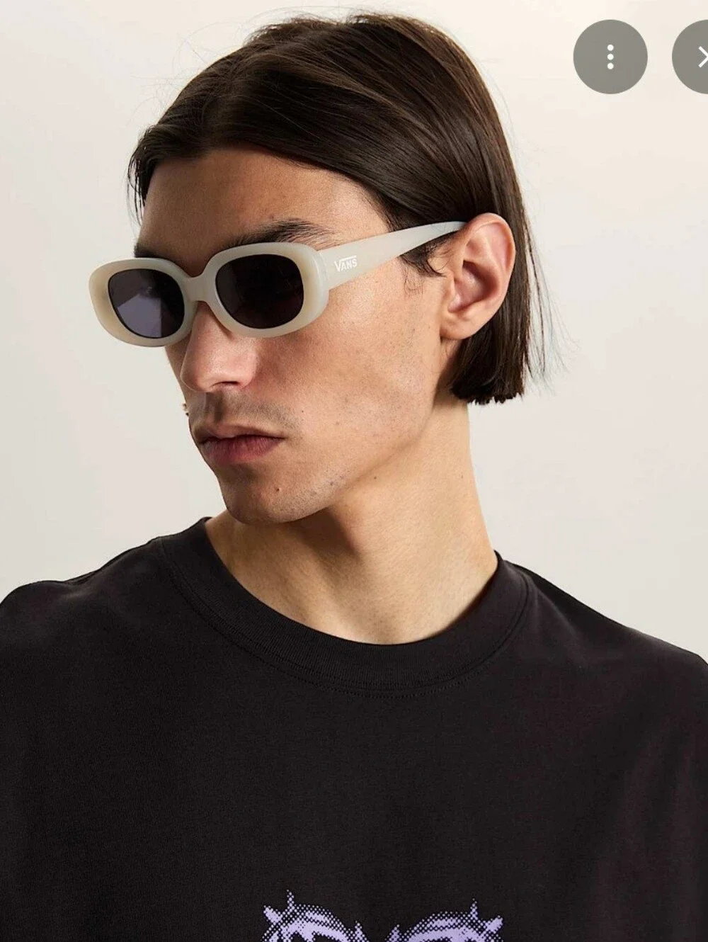 Vans wheeling sunglasses