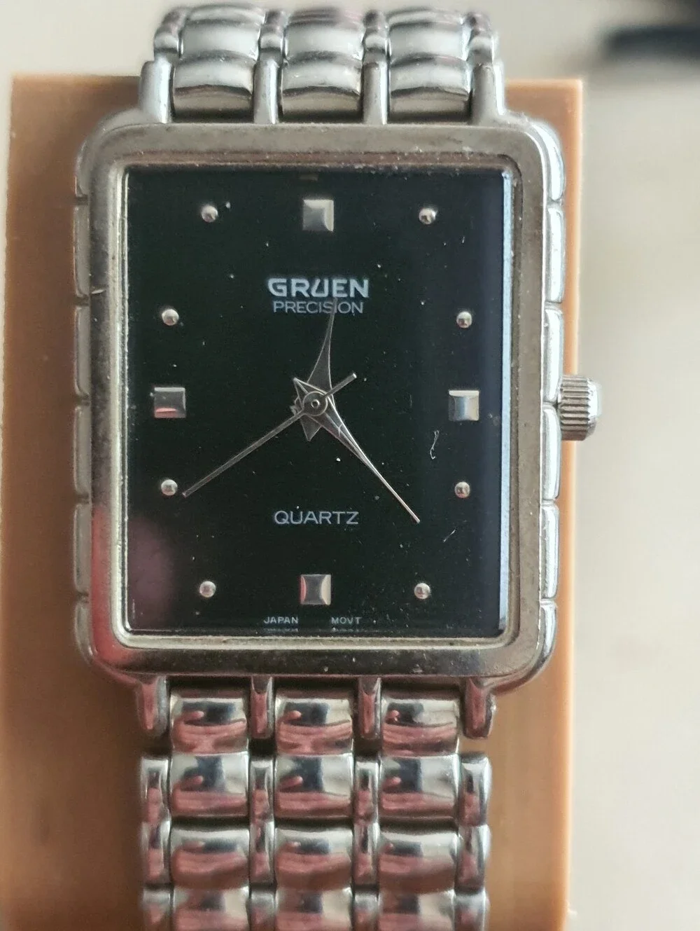 Vtg Gruen Precision Quartz Silver/Black Stainless Steel Men's Watch