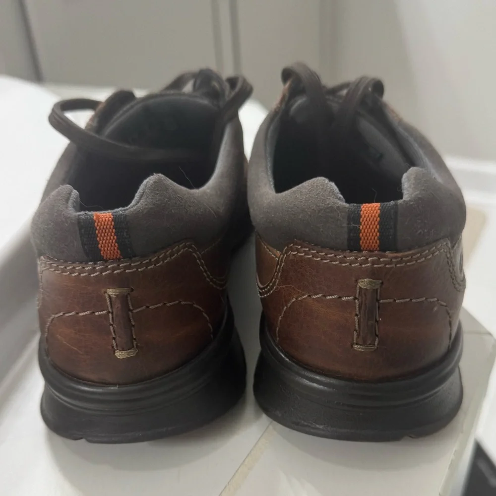 Clarks classic oxfords