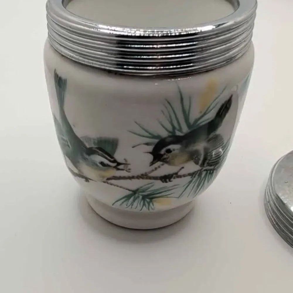Unbranded vintage porcelain