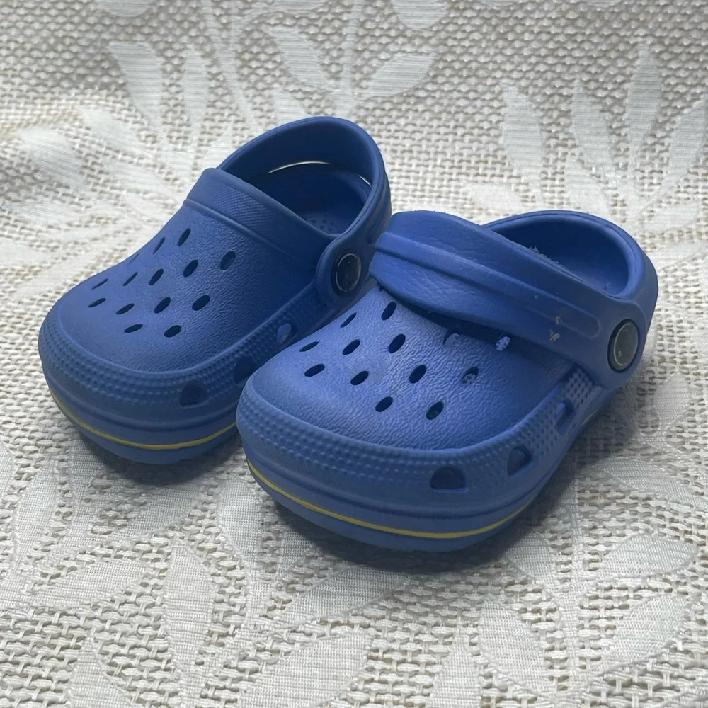 Kids Blue Clogs size 4