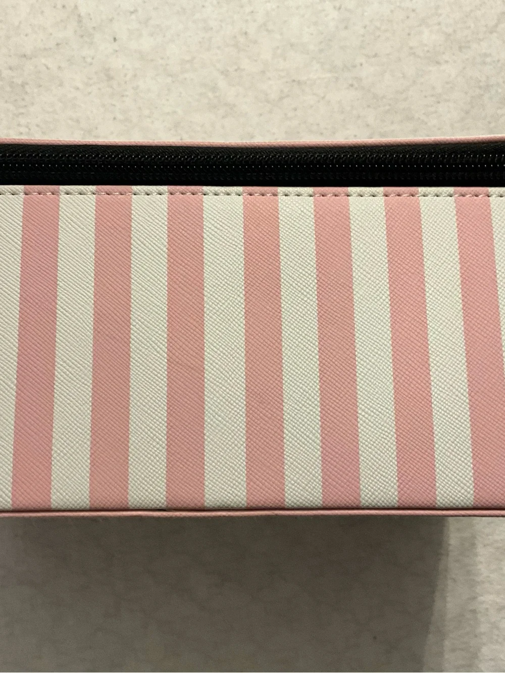 Victorias Secret compact cosmetic
