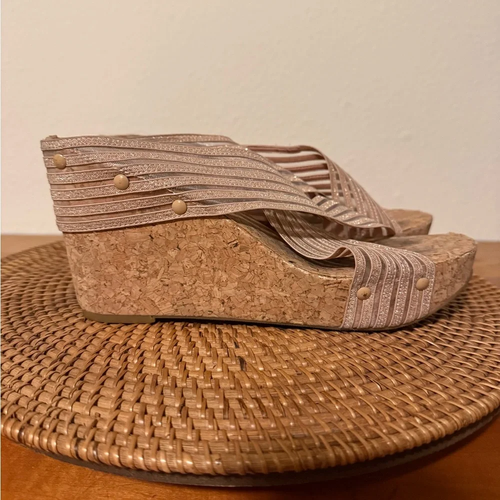 Lucky Brand slip wedge
