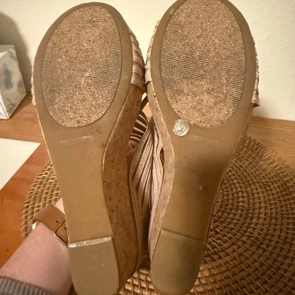Lucky Brand slip wedge