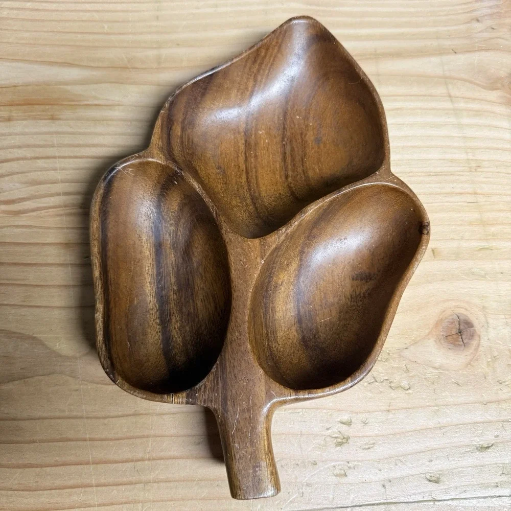 Vintage Monkey Pod Wood Serving Tray Dish Hand Carved‎ Leaf Nut Bowl READ