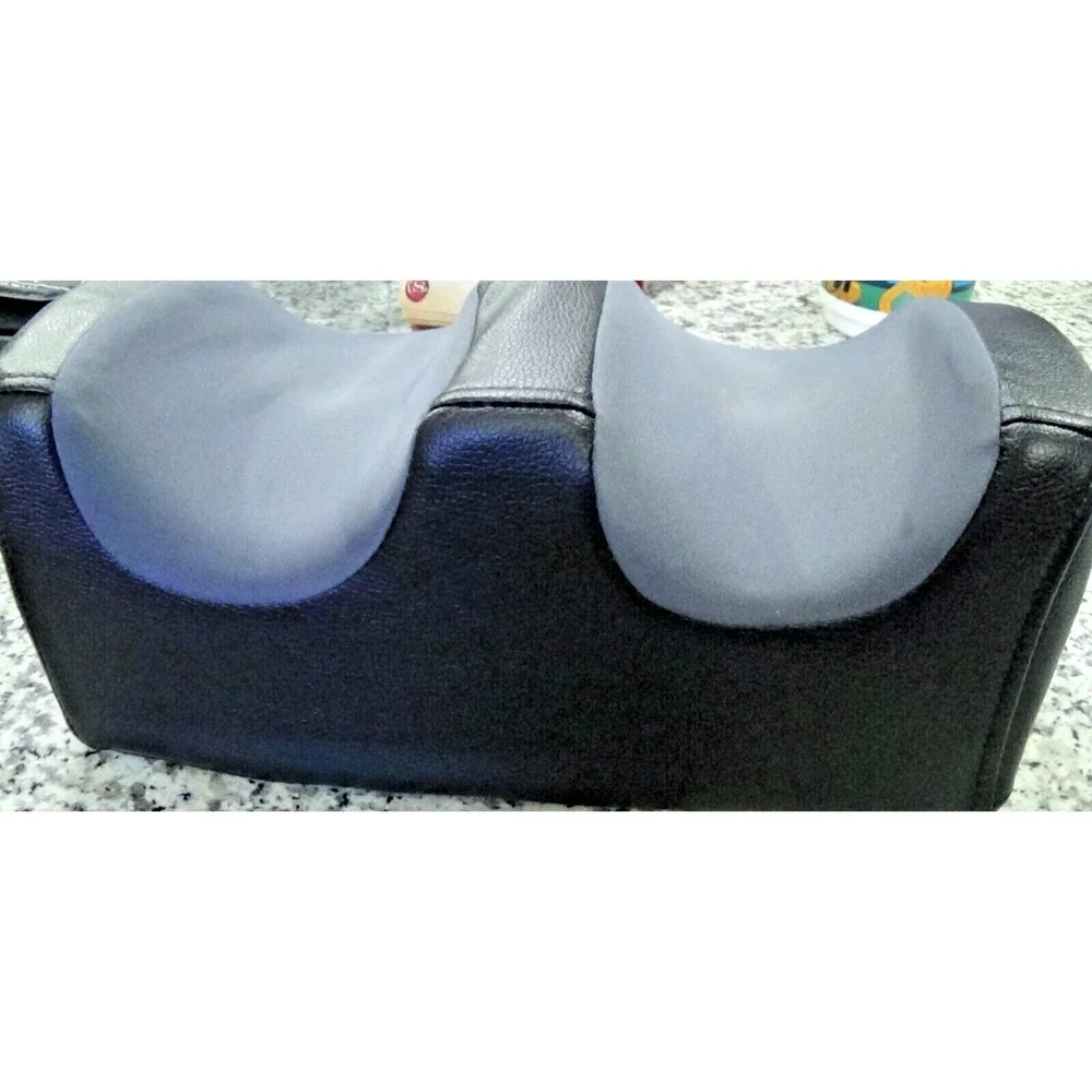 The Unbranded Brand shiatsu foot