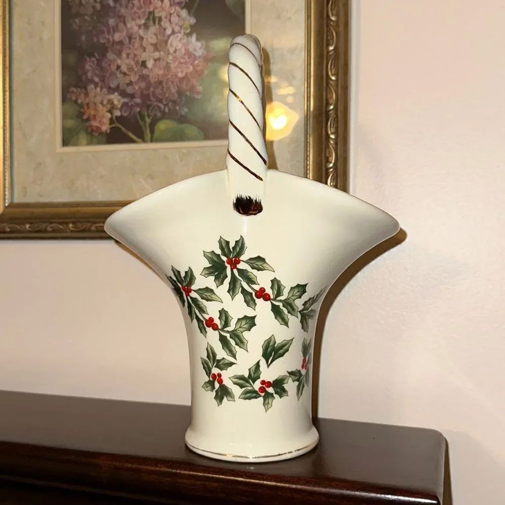 Living Quarters Christmas Winterberry Basket Vase White Green Red Gold