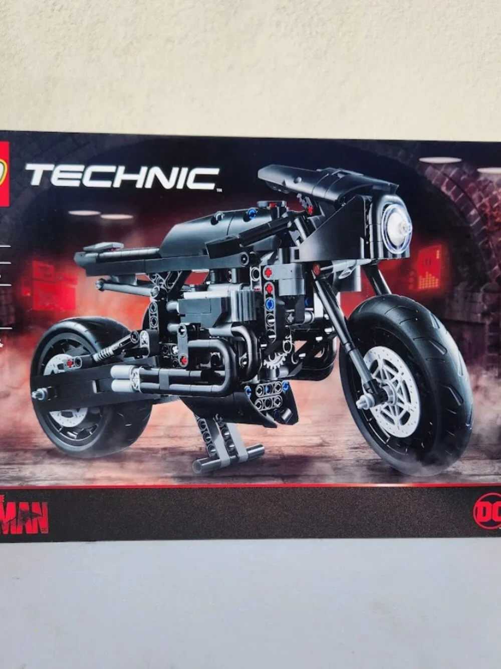 NEW LEGO Technic Batman BATCYCLE Set 42155 Motorcycle Collectible Toy Model Buil