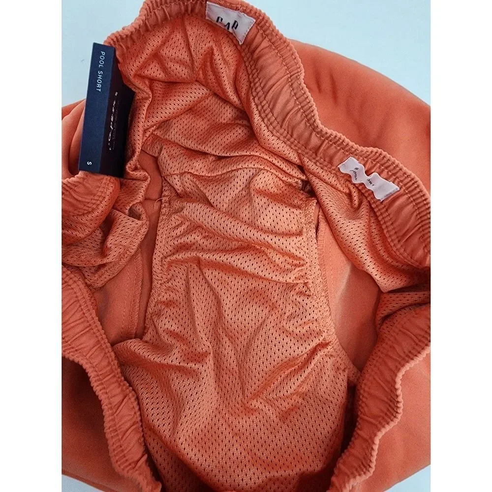 GAP nwt orange