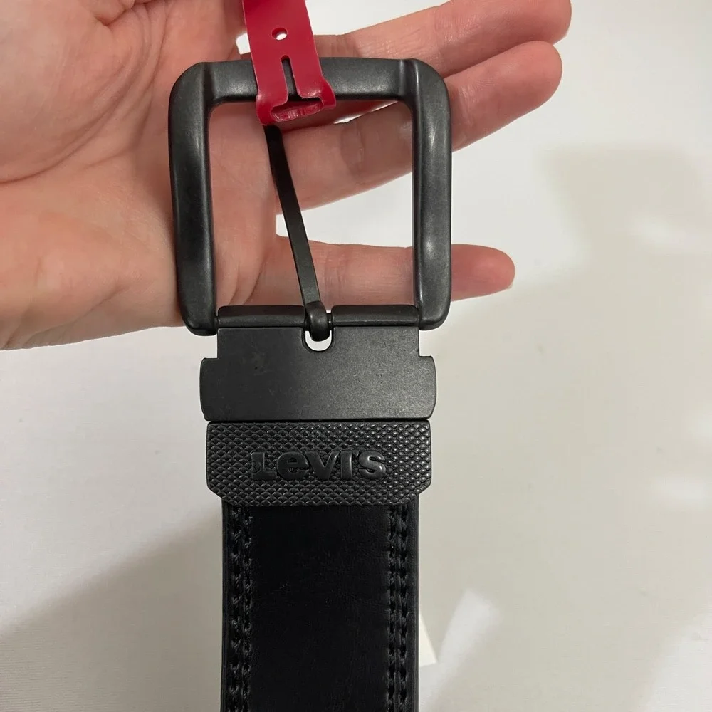 Levis new tags