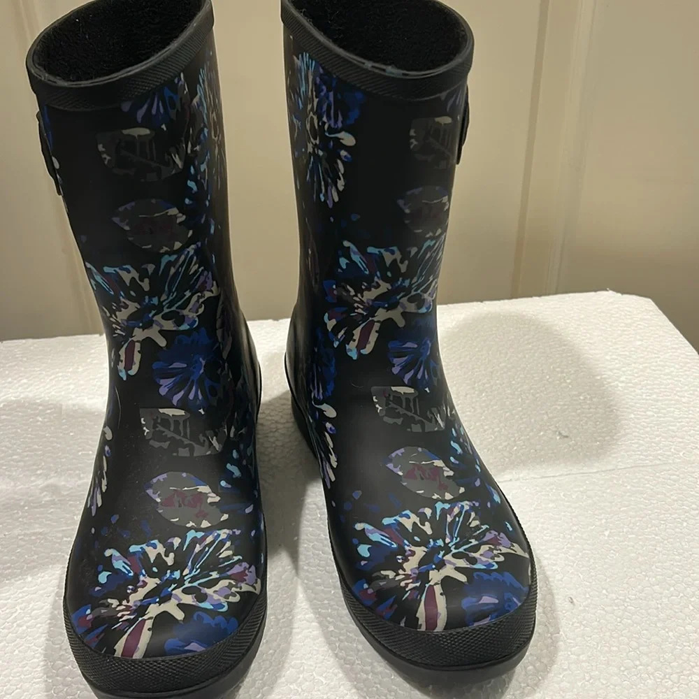 Chooka womens Eastlake Premium slip in floral Mid calf lined Rain Boots size 7