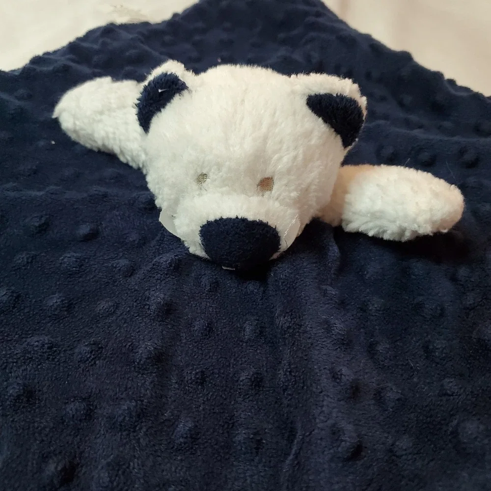 Blankets & Beyond good