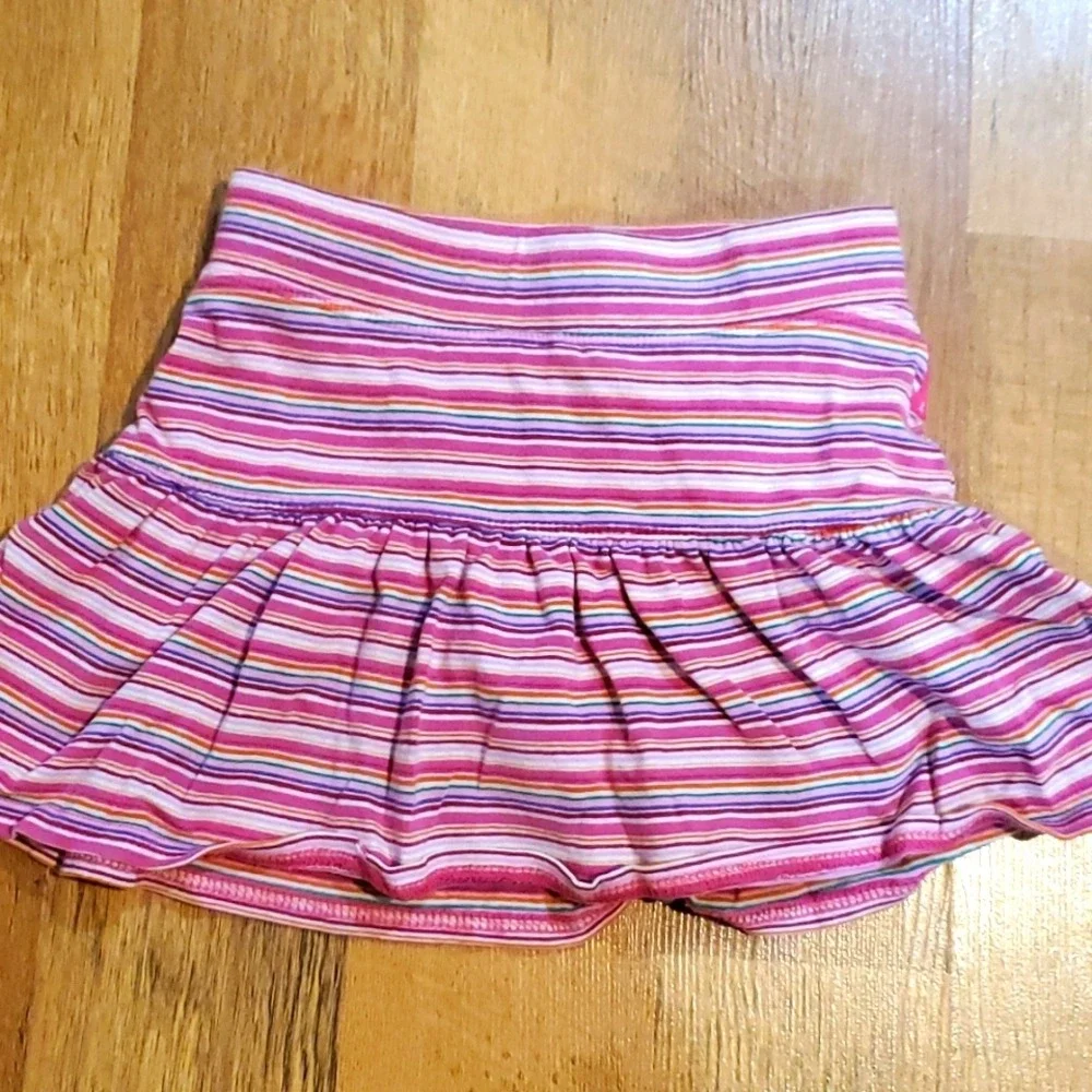 Children's Place Girls Orange Ribbed Short Sleeve Shirt‎ w Striped Skirt Size 5