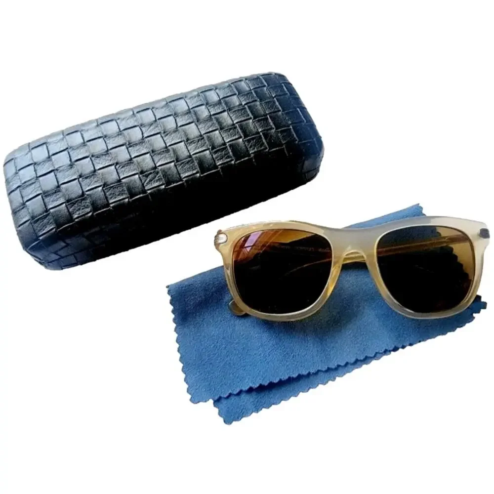 Oliver Peoples chic minimalist