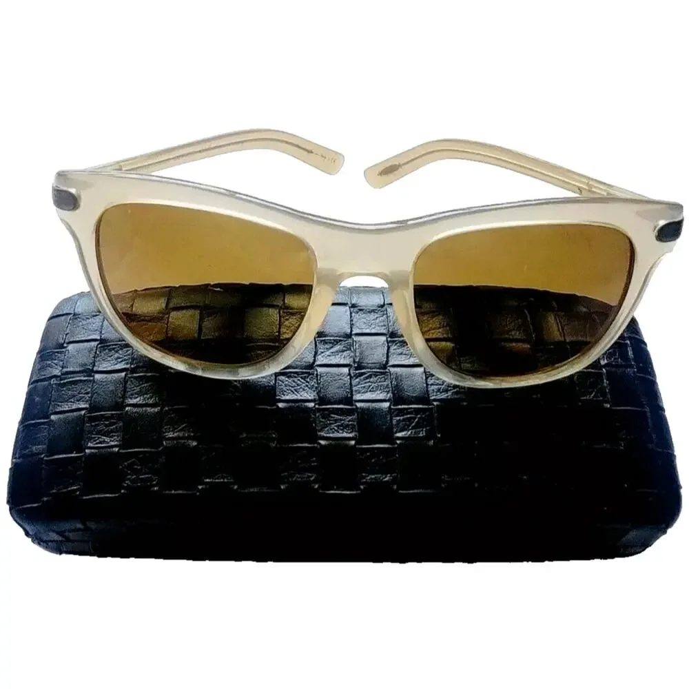 Oliver Peoples chic minimalist