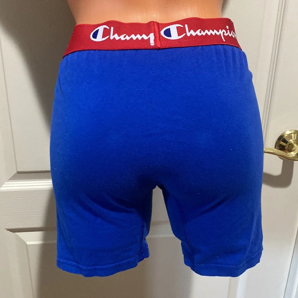 Champion men’s boxer
