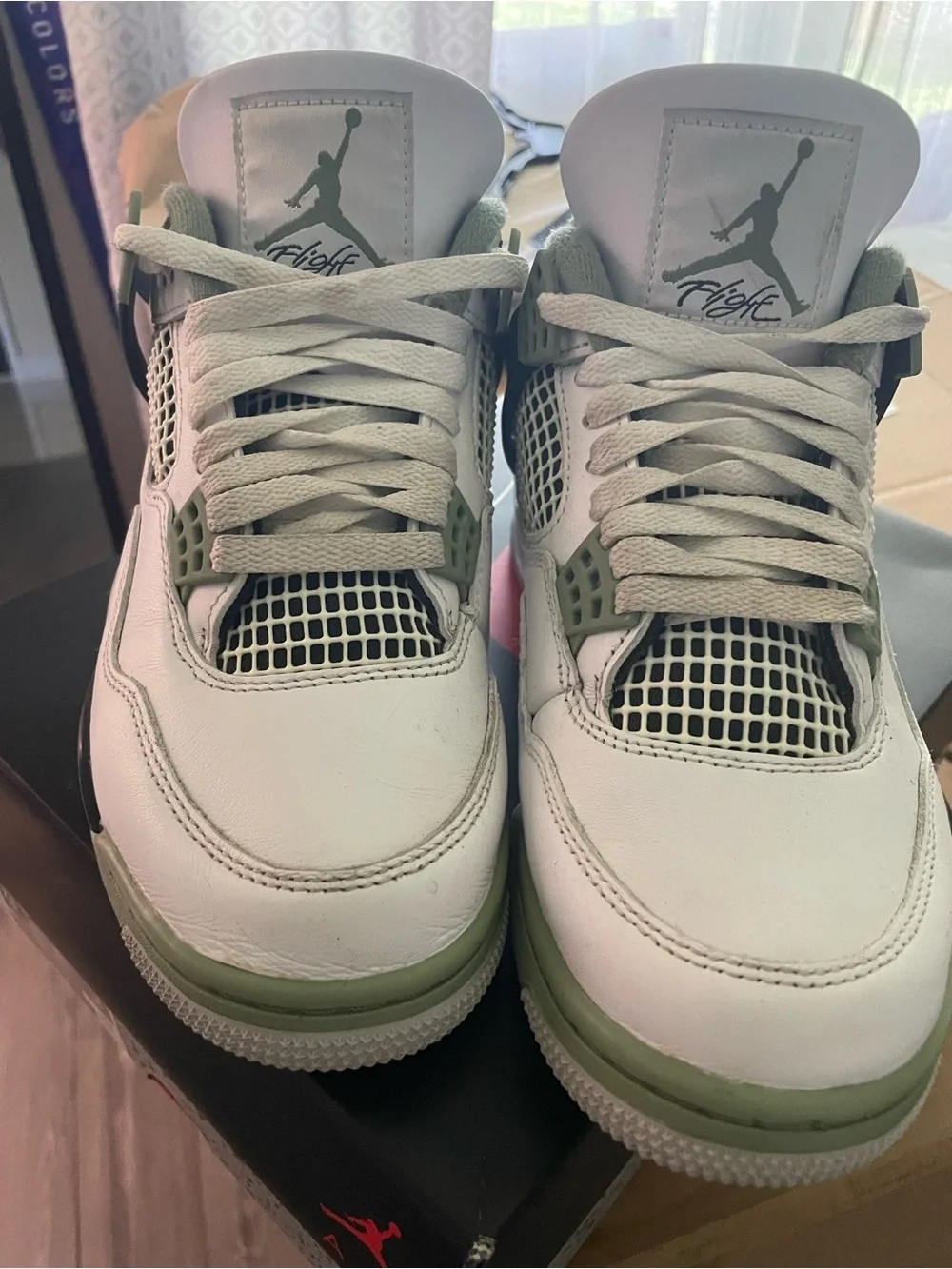 Jordan 4 Retro Seafoam Sneakers