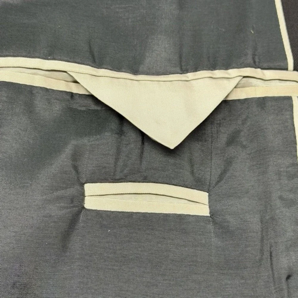 Hugo Boss reach front