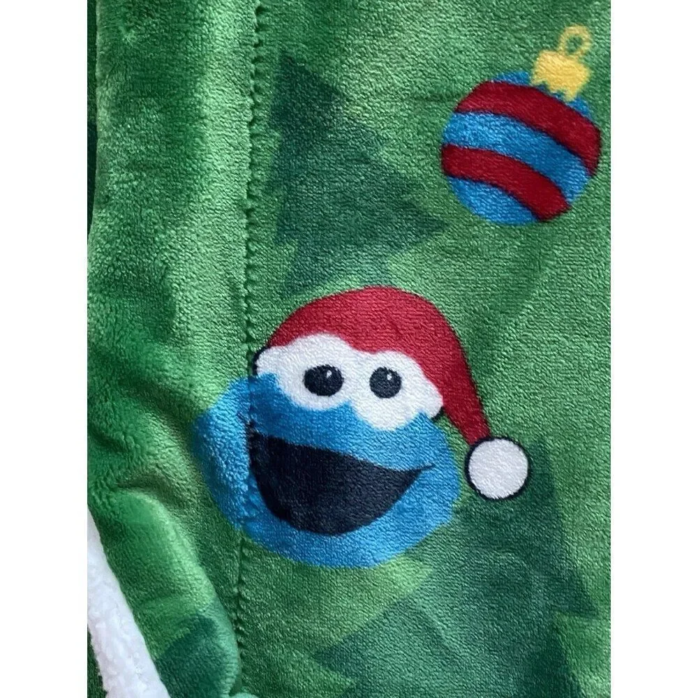 Sesame Street Christmas W/Sherpa Throw Blanket  Elmo Cookie Monster Big Bird NEW