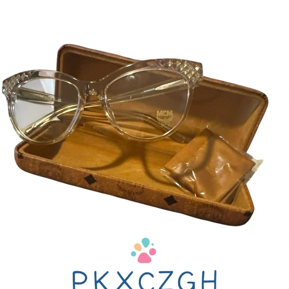 MCM MCM2643R-237 Eyeglasses and case Timeless Luxury
