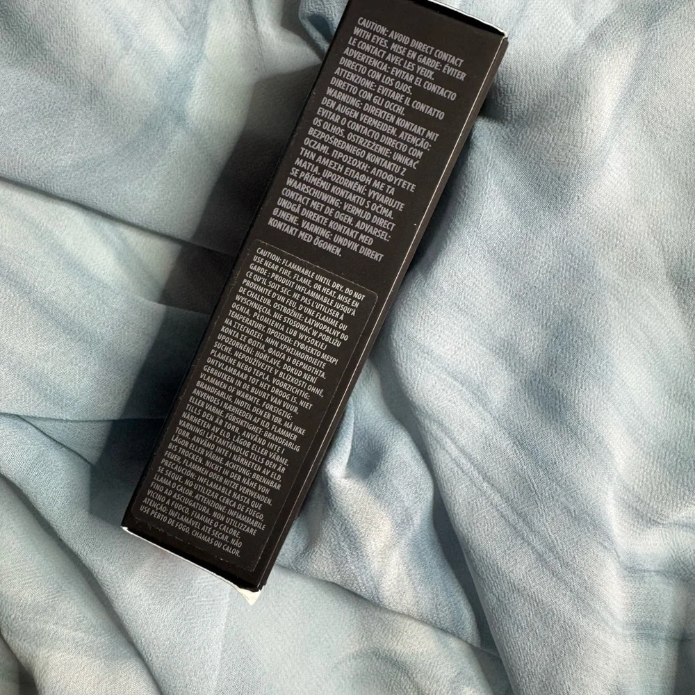 laura mercier real silk