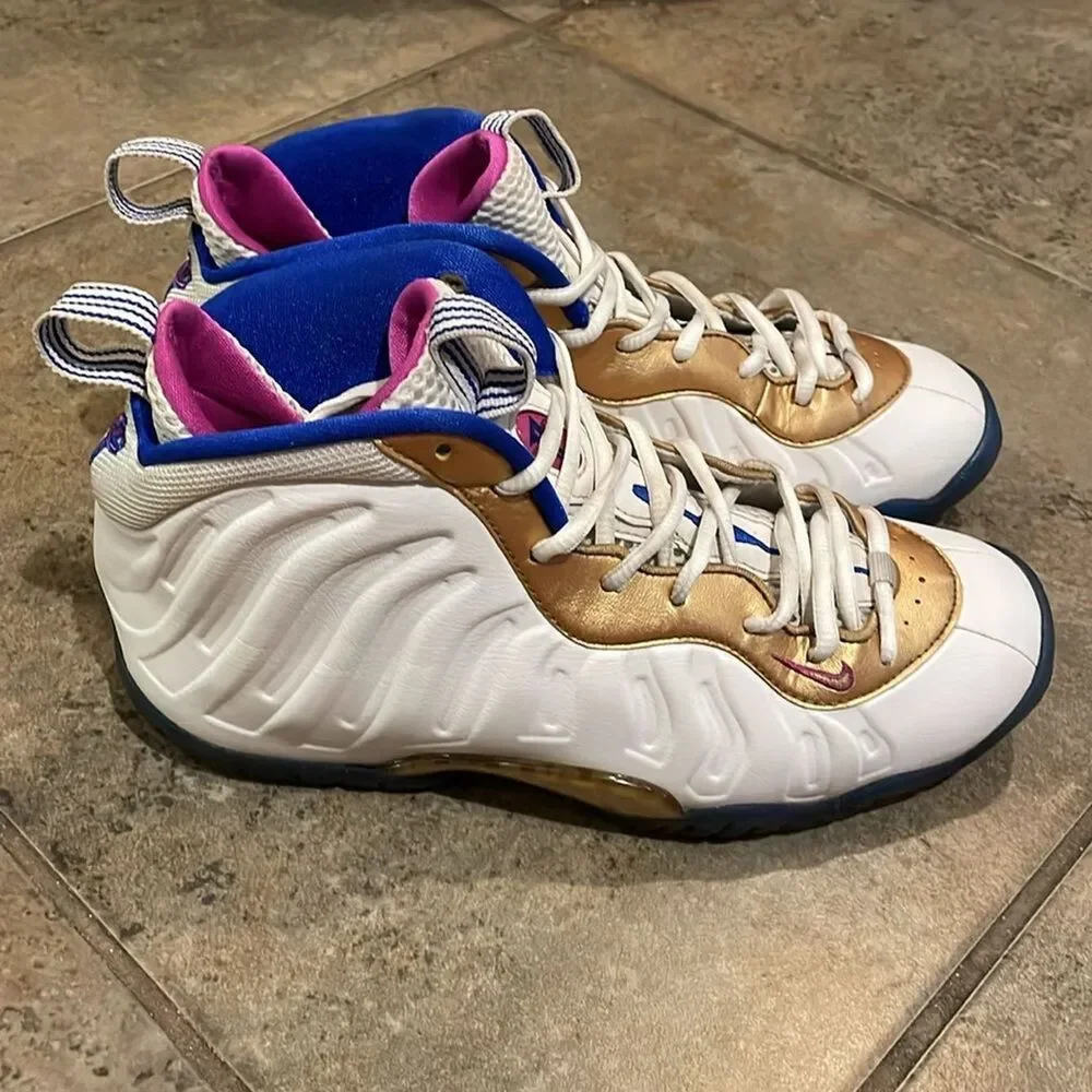 Nike fuchsia blast
