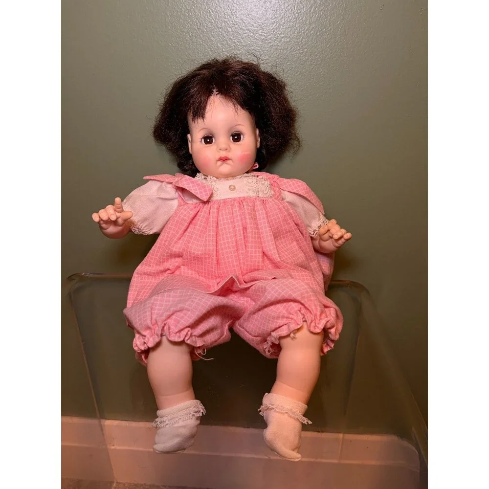 Madame Alexander PUDDIN doll WITH BOX #3935 BRUNETTE