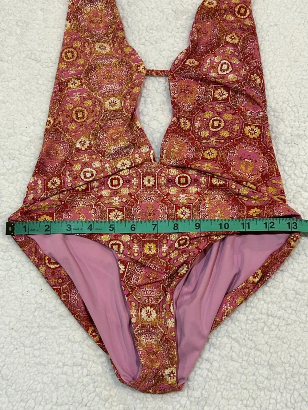 Frankies Bikinis Lily Geo Print One Piece Swimsuit size Large Isla Pink