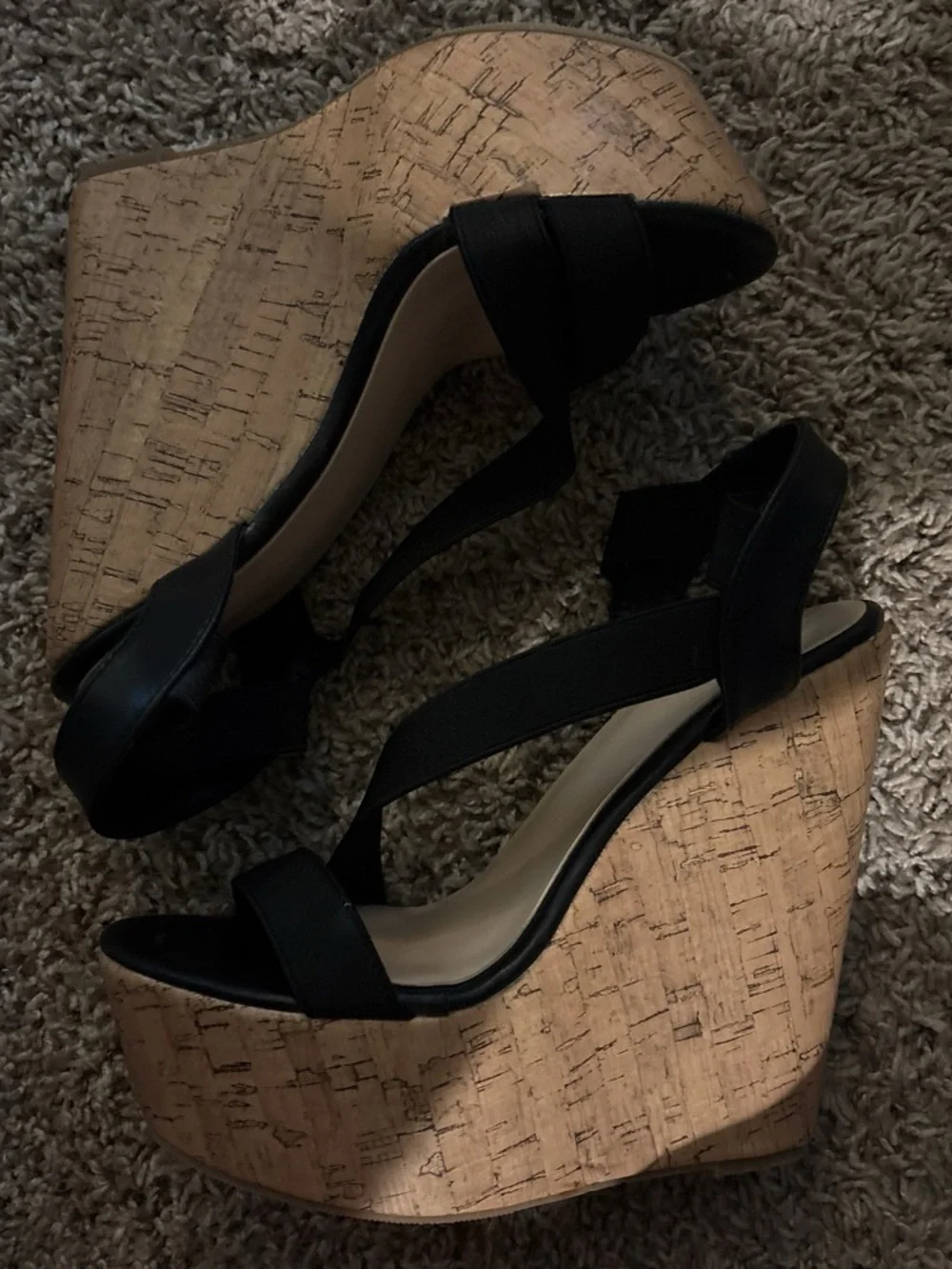 N/A comfortable black