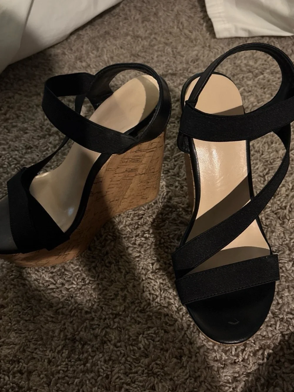 N/A comfortable black