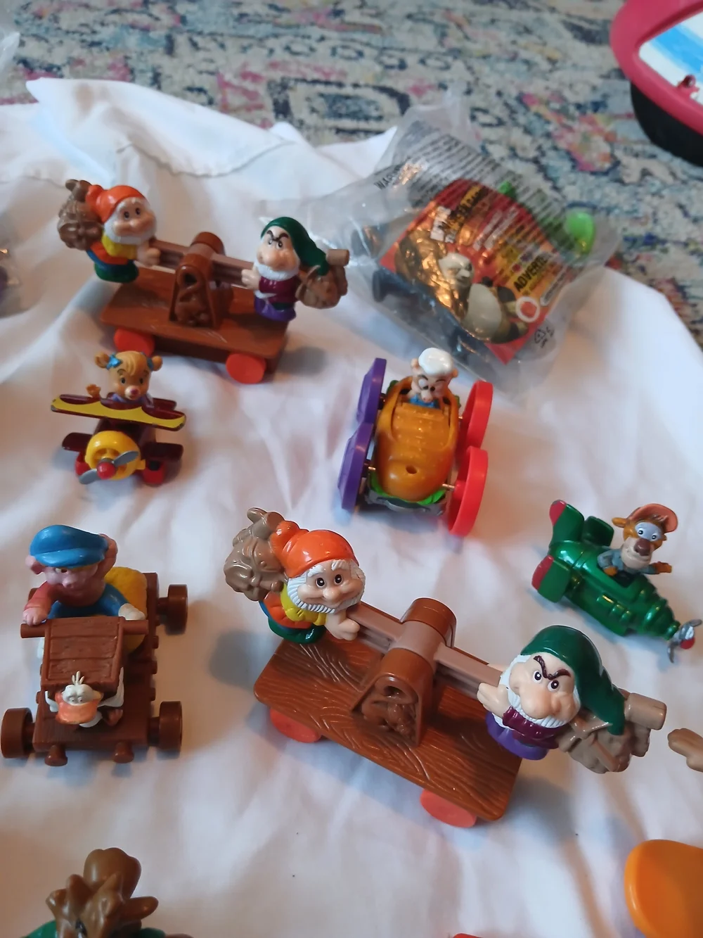 McDonalds figures pieces