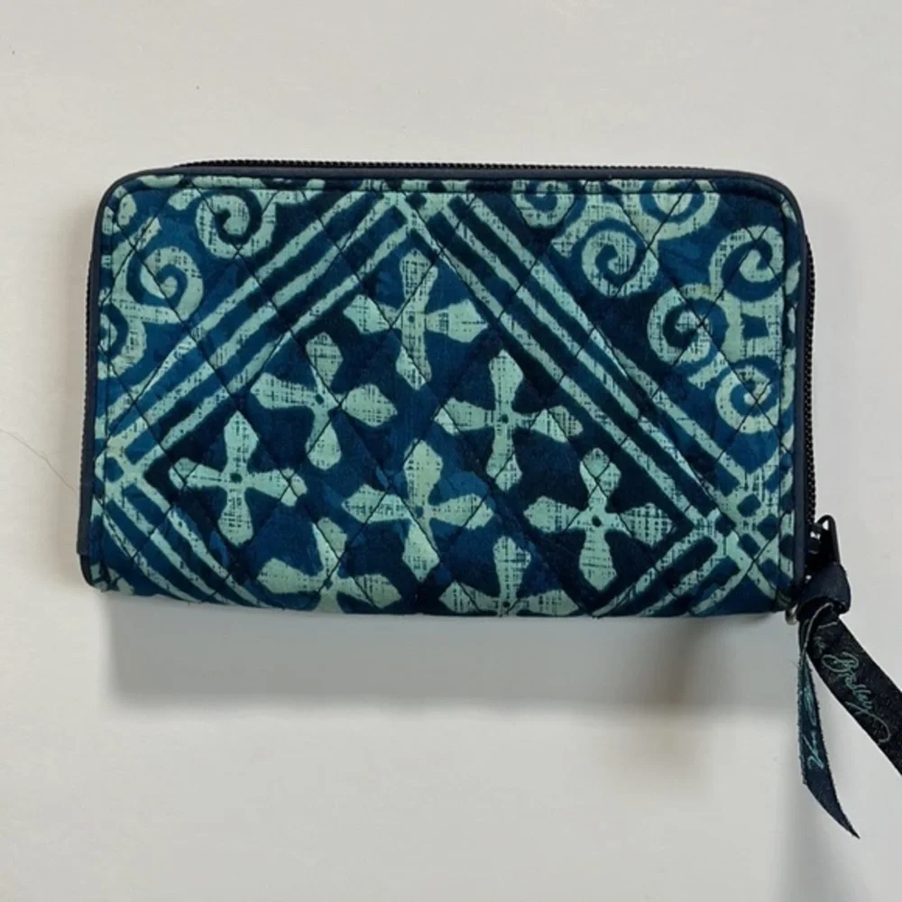 Vera Bradley 75 always dog