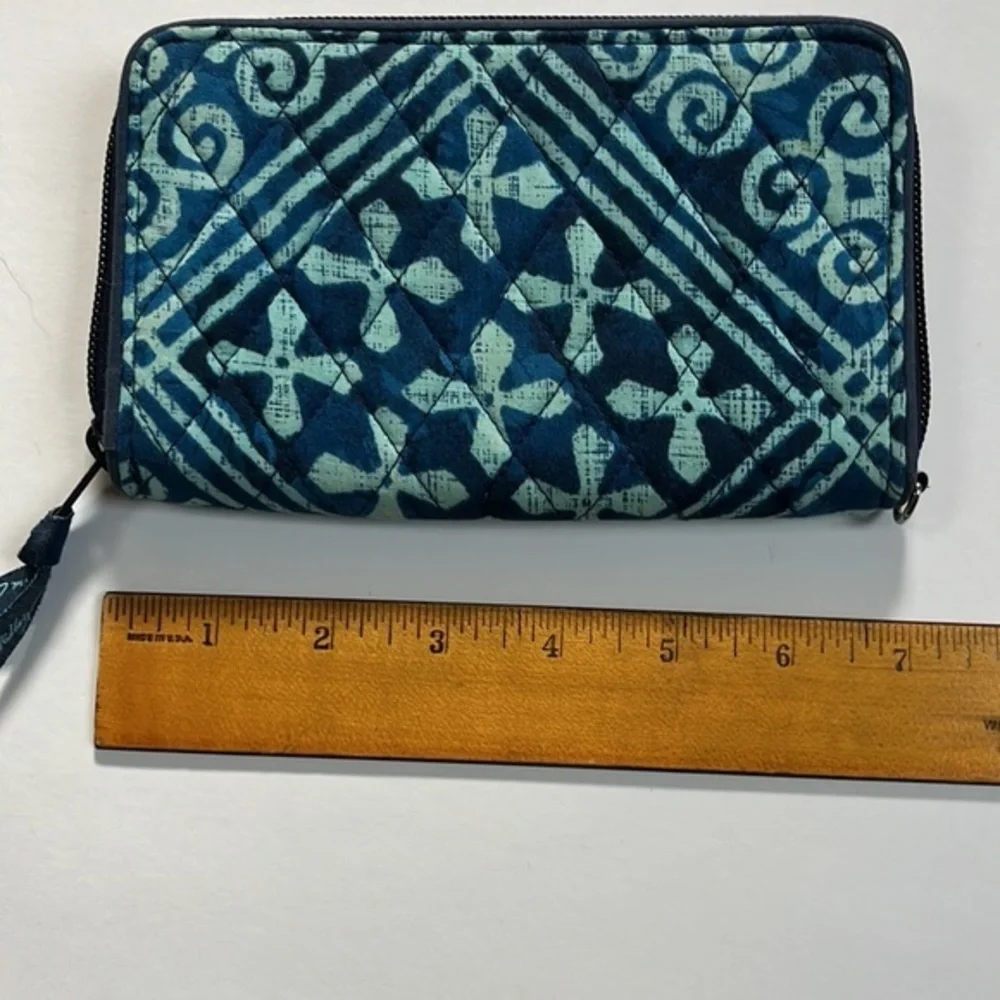 Vera Bradley middle home have