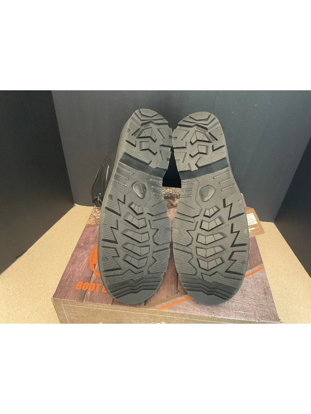 New! HOSS Boot Company Carson 6 Inch Comp Toe Work Boots. Size 10.5-6E Wide.