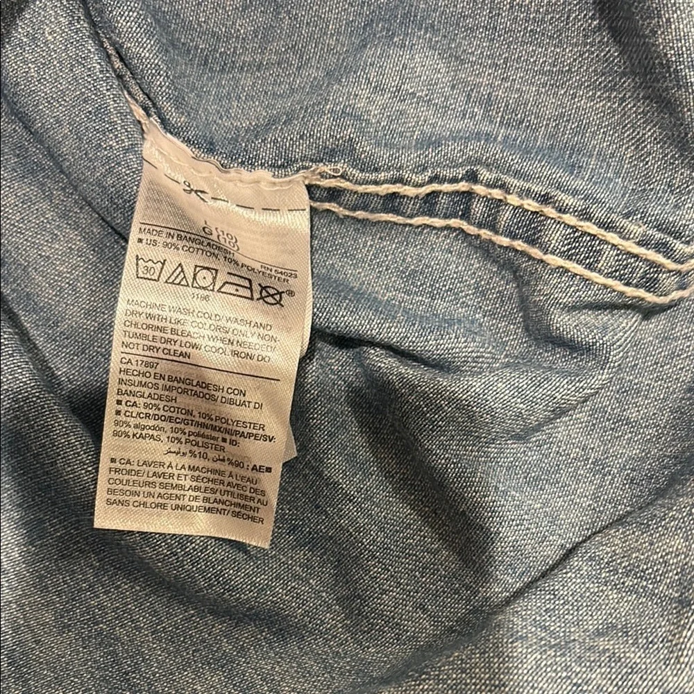 Old Navy casual light