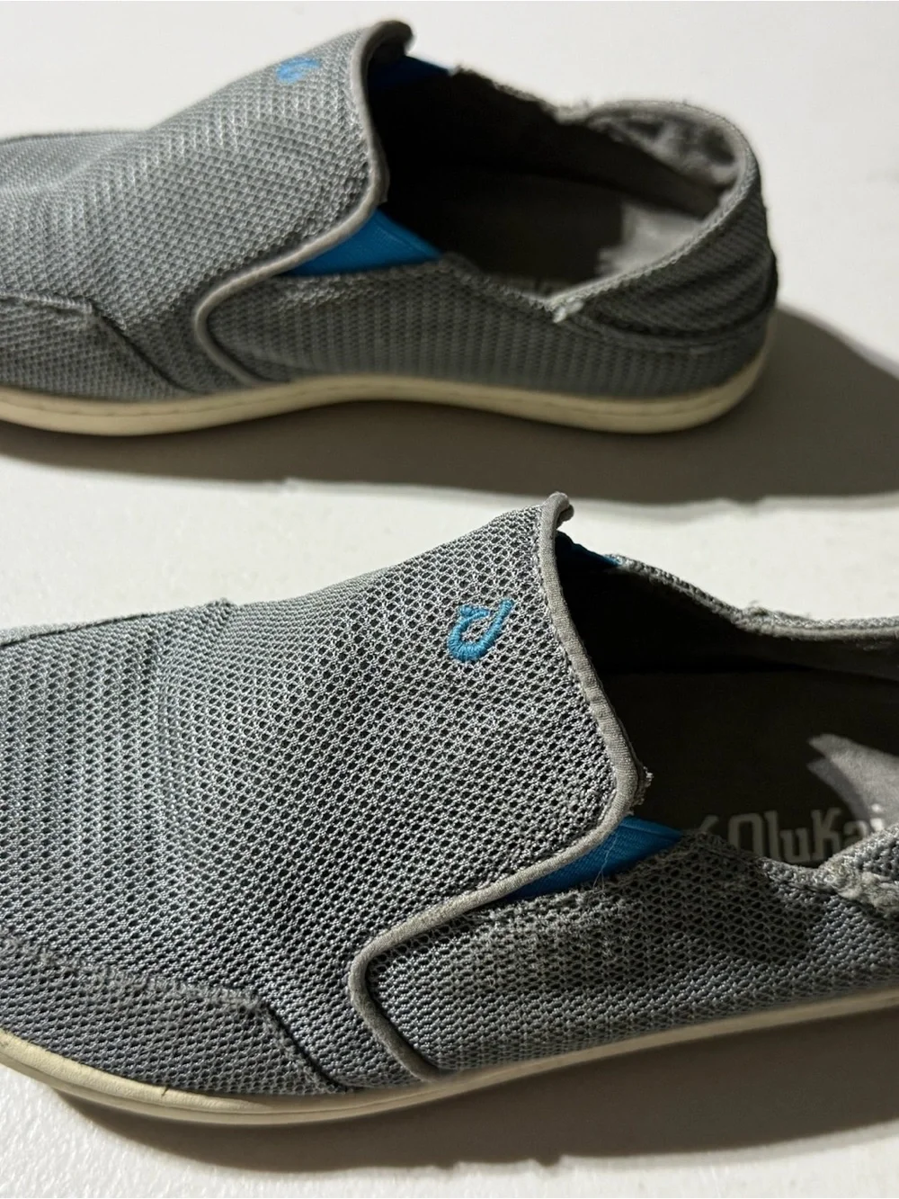 OluKai breathable grey