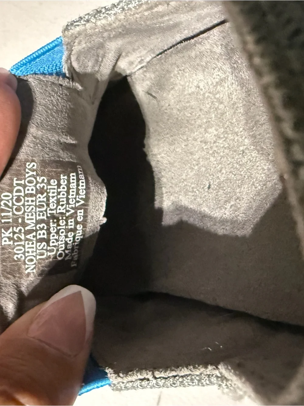 OluKai breathable grey