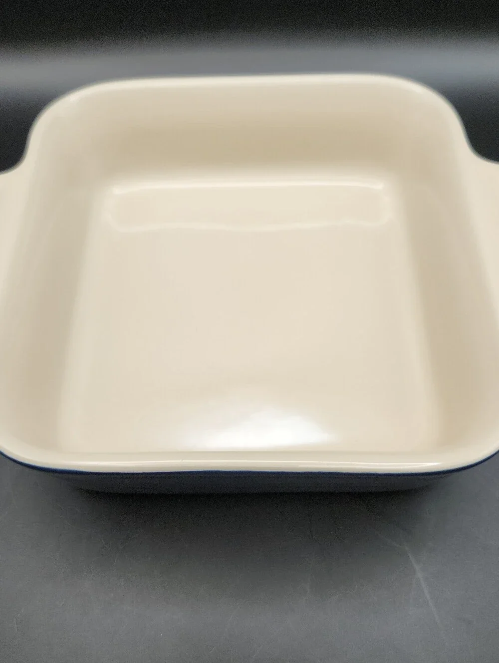 Le Creuset like they