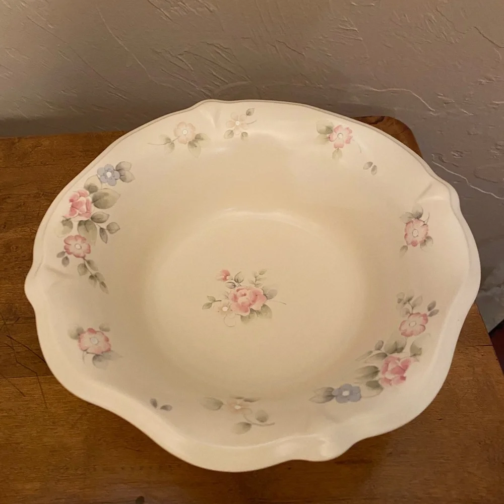 Vtg Pfaltzgraff Tea Rose Ruffled Scalloped Rim Vegetable Serving Bowl