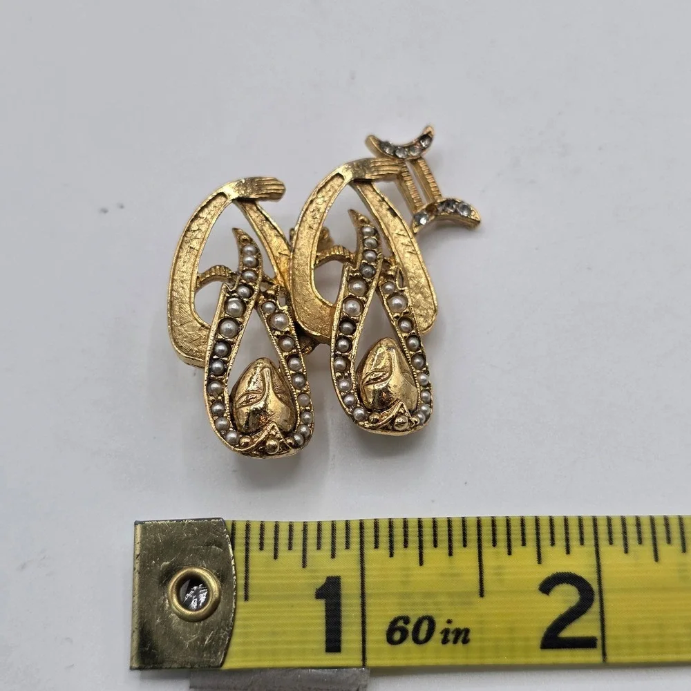 Vintage Gemini Zodiac Brooch Gold Tone Faux Pearl Rhinestone Twin Goddess Pin