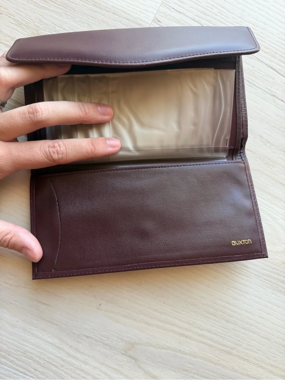 Buxton sleek envelope