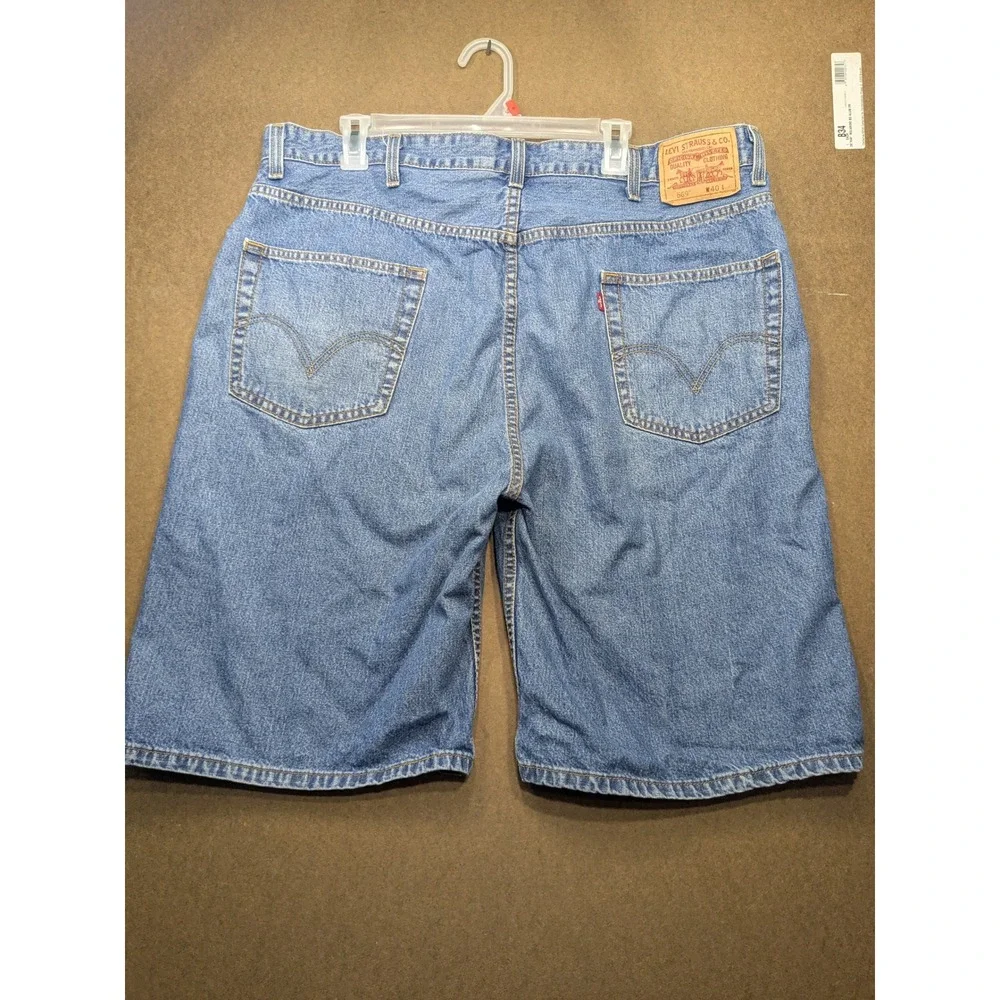 Levis levi 569