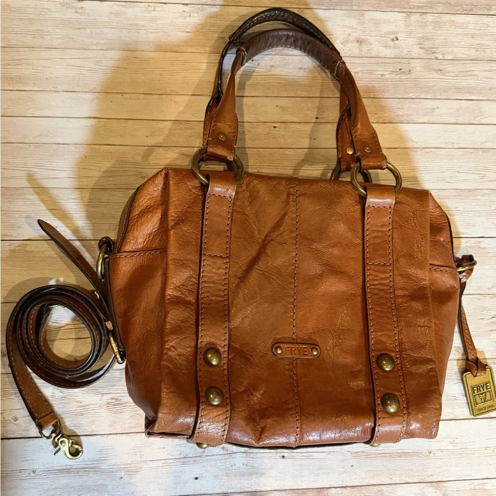 Frye unique style