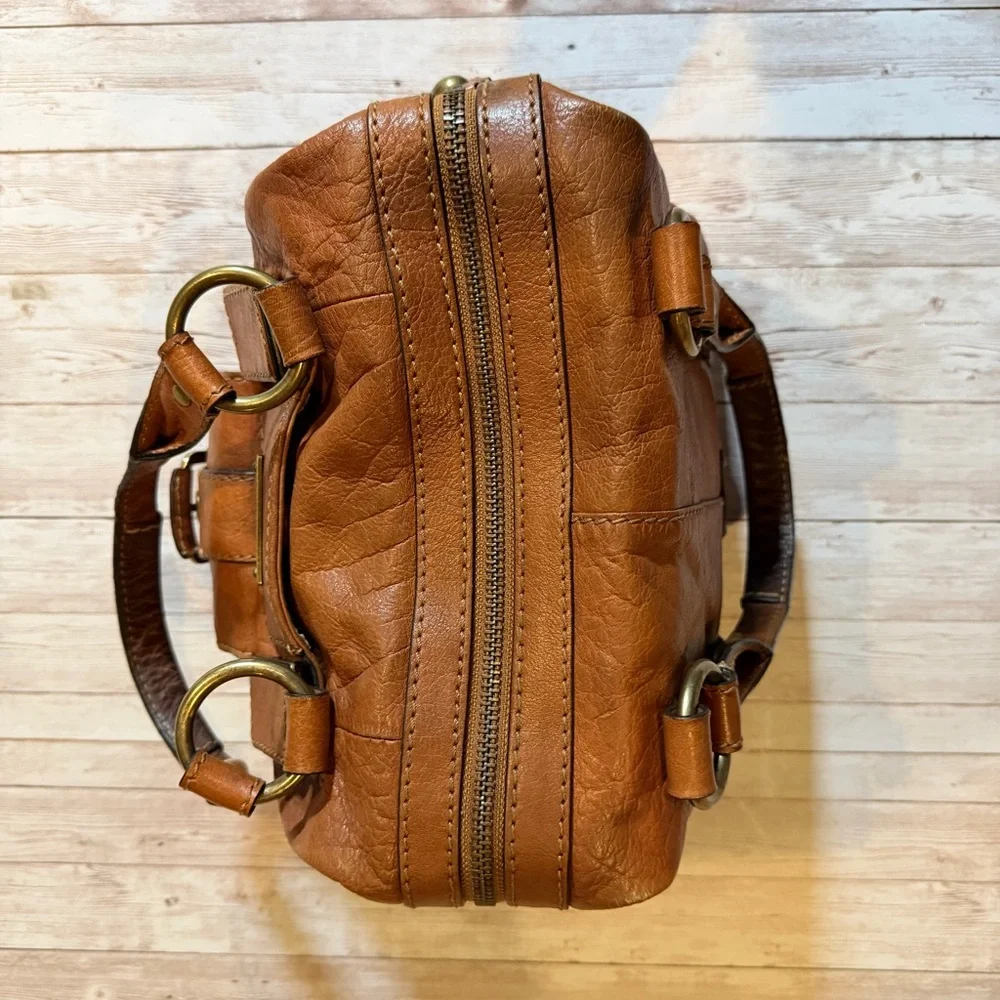 Frye unique style