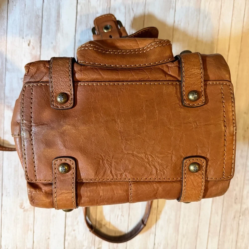 Frye unique style