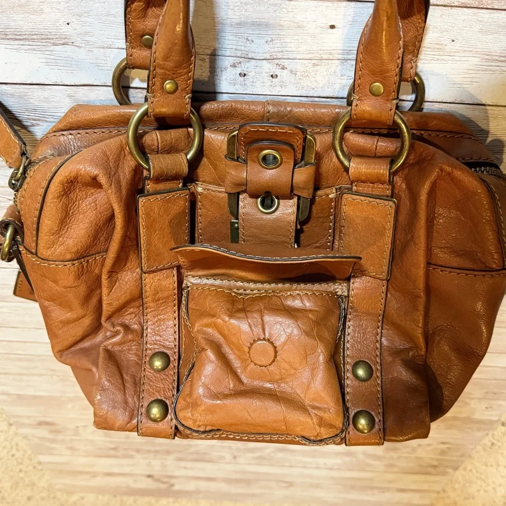 Frye unique style