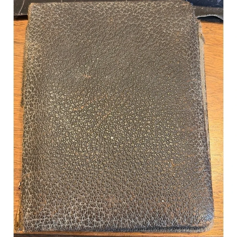 The Unbranded Brand antique early