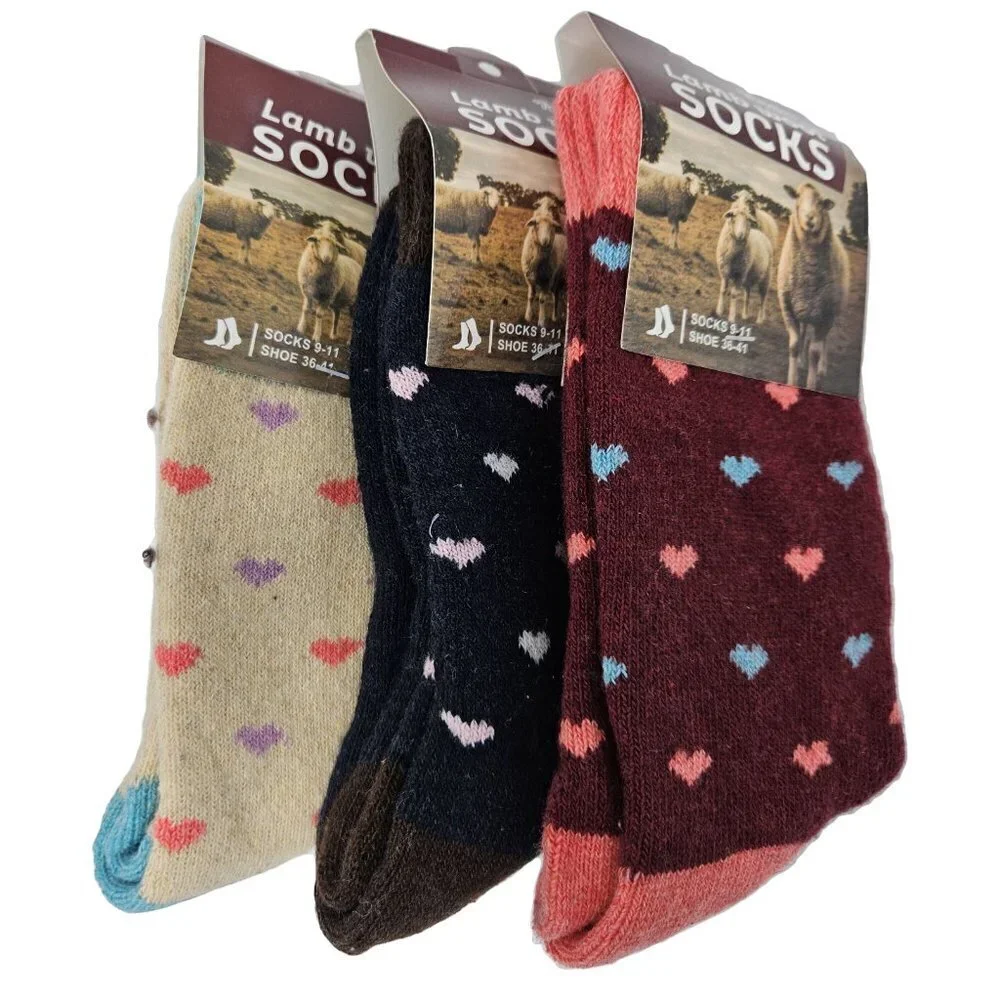Women's Lamb Wool Socks, Warm Winter Boot Crew Socks, 3 Pairs. Hearts Print/NEW