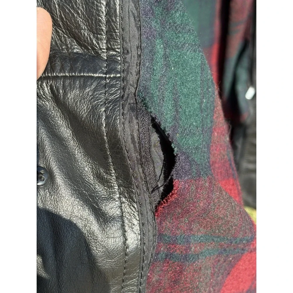 VTG Montgomery Ward Mens Black Leather Red Flannel Lined Peacoat 38R Jacket